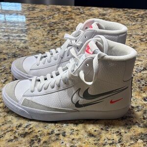 Nike White High-Tops with Red and Gray Accents boys 6Y.
